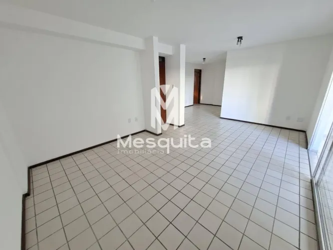 Apartamento no Brisamar 03 Quartos sendo 01 Suíte + DCE 128m²