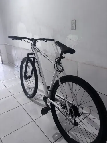 Vendo bicicleta GTS branca Seminova