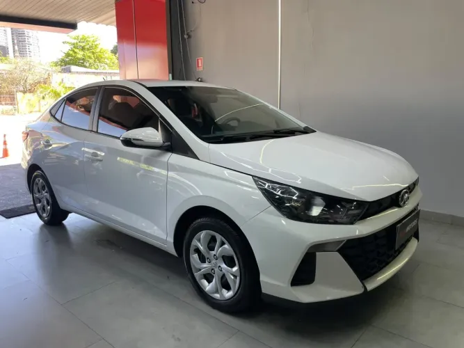 Hyundai HB20S Comfort Plus 1.0 TB Flex 12V Mec. 2025