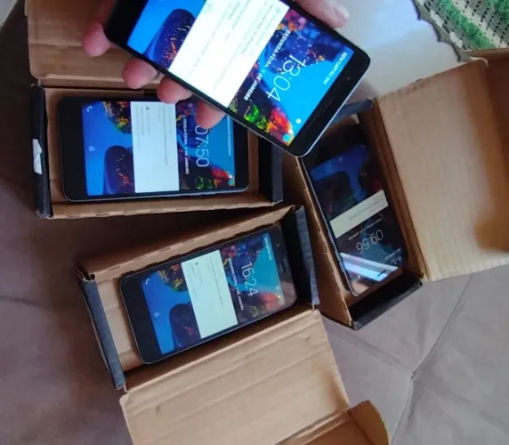 Celular Quantum Q5. Para configurar...