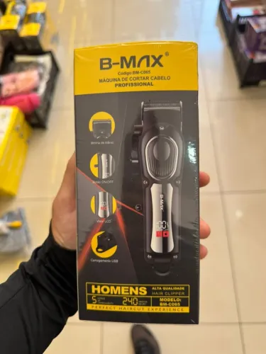 Máquina de cabelo B-max Nova na caixa