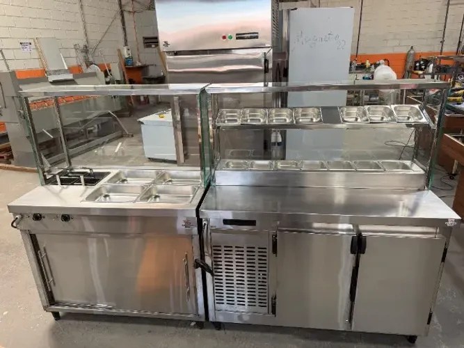 Buffet Térmico e Frio em Aço Inox com Cubas GN para Restaurante
