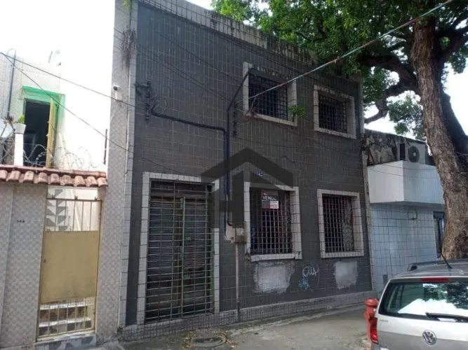Casa Comercial ou Residencial de 303m², localizado na Boa Vista, Recife - Pernambuco.
