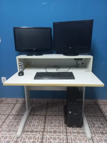 Mesa De Escritório Reforçada Com Suporte para Monitor