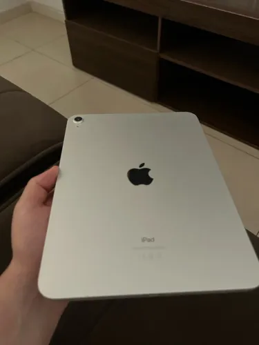 iPad 10