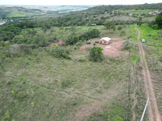 Chácara à venda, parcelas de R$999,00, Escriturado com Água e Energia