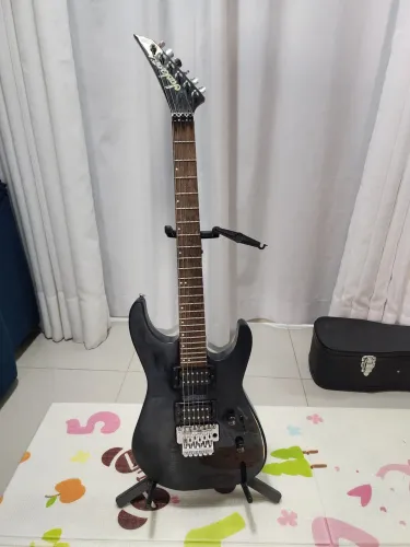 Guitarra Jackson Preta Dinky DX10 Japonesa ano 99' - Defeito no Plug do Cabo P10