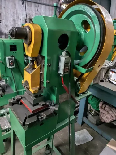 Prensa excêntrica 4 toneladas marca Kraft