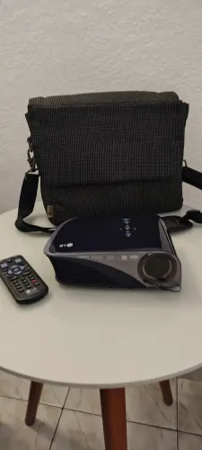 Mini projetor LG