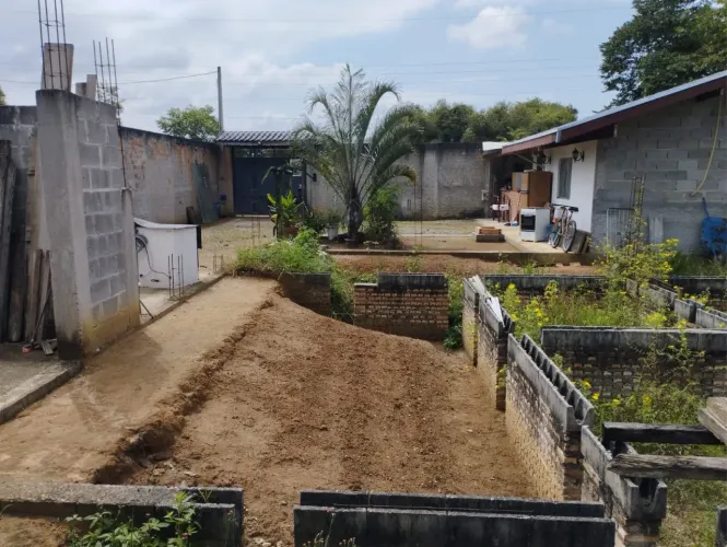 Chácara com terreno enorme e casa pronta