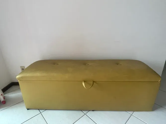 Vende-se Recamier amarelo 