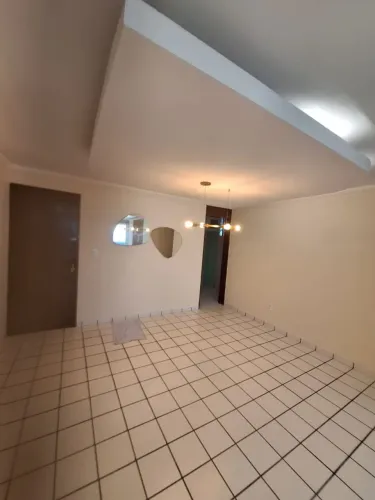 Apartamento para aluguel no Bessa a 100 metros do mar