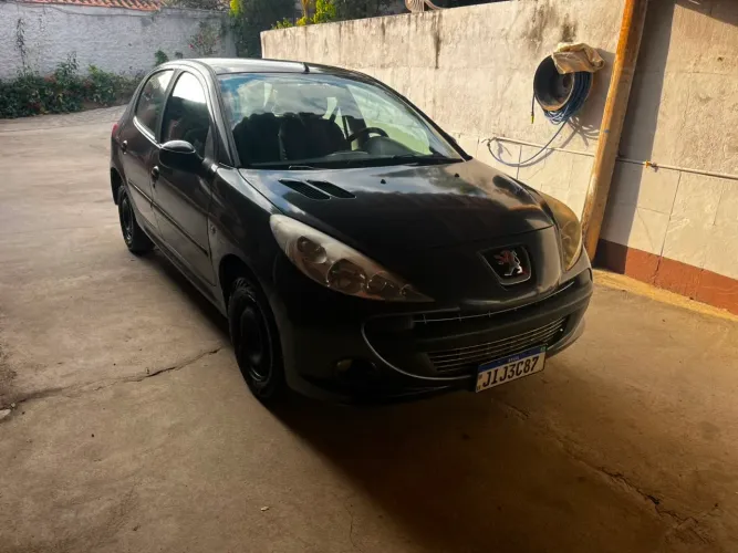 Peugeot 207 XR Sport 1.4 Flex 8V 5P 2011