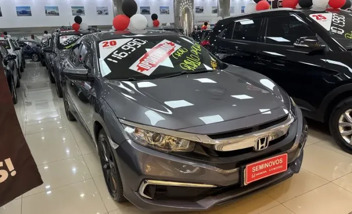 Honda Civic Hatch LX Aut. 2020
