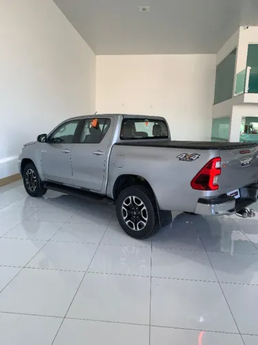 Toyota Hilux CD SRV 4X4 2.8 TDI Diesel Aut. 2020