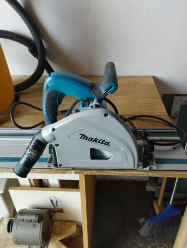 Vendo Serra Circular de trilho SP 6000 Makita