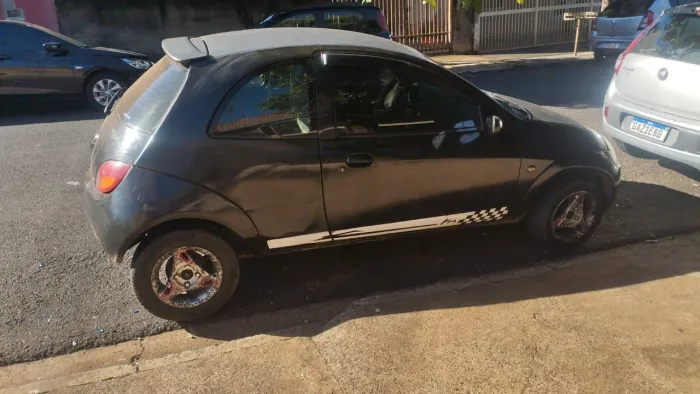 Ford KA GL 1.0i Zetec Rocam 2001