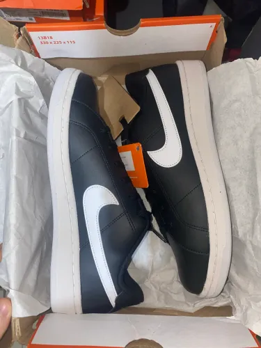 Tênis Nike court royale 43