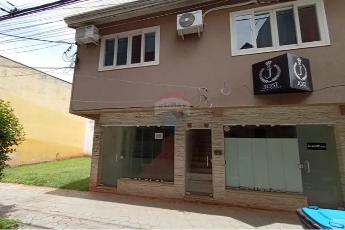 Sala Comercial com mezanino. Lago do Tabõa, Bragança Paulista