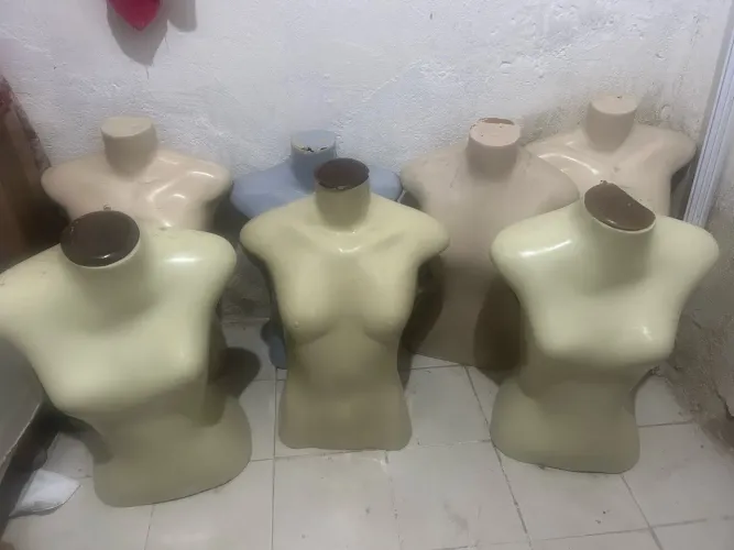 Vendo manequins de busto