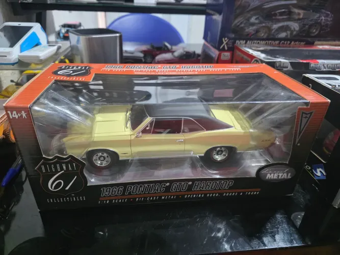 Miniatura 1:18 1966 Pontiac GTO Hardtop Highway61