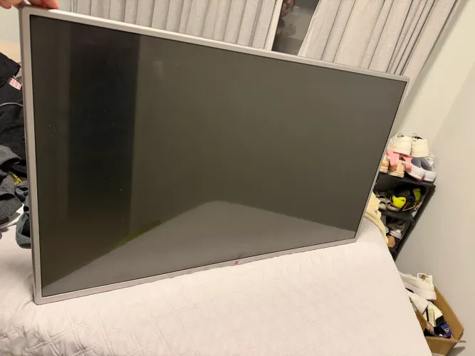 Vendo TV LG 42