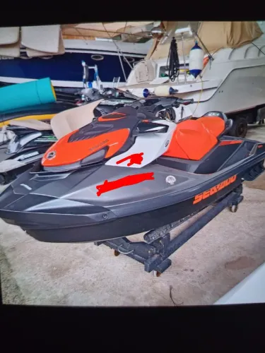 Jet ski Sea doo GTI 170 SE
