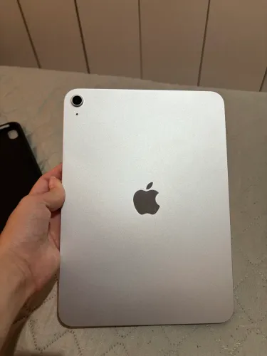 iPad (A16)