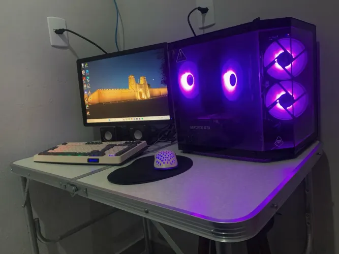 PC GAMER Husky GeForce GTX