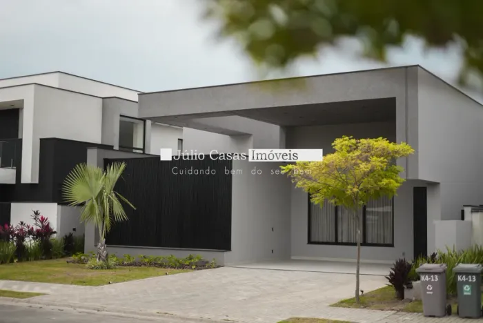 CASA TÉRREA DE ALTO PADRÃO À VENDA NO ALPHAVILLE NOVA ESPLANADA | PORTEIRA FECHADA!
