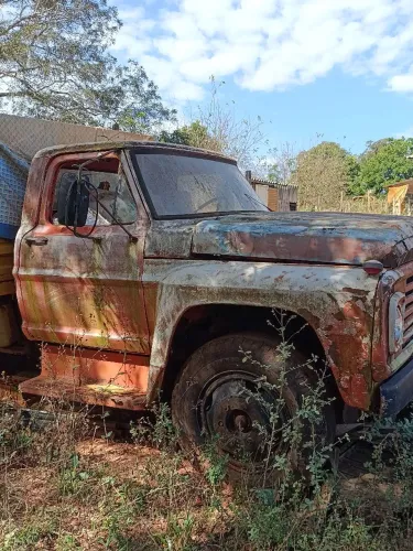 Vendo peças do Ford 7.000