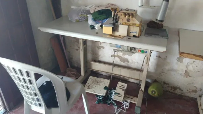 Máquina overlok funcionando muito bem 