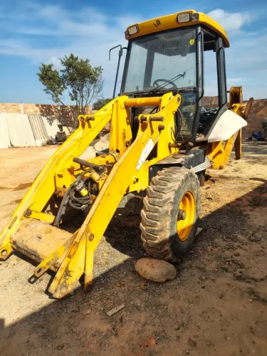 Retroescavadeira JCB 3C - Partes e peças usadas
