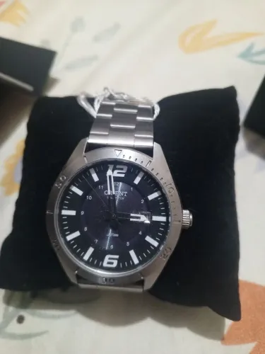 Vendo relógio Orient semi-novo na caixa