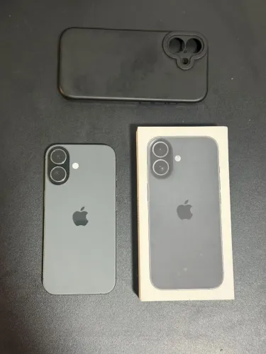 iPhone 17