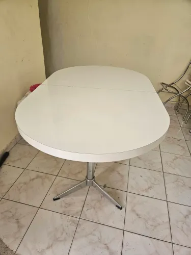 Mesa e cadeiras 6 lugares Brigatto
