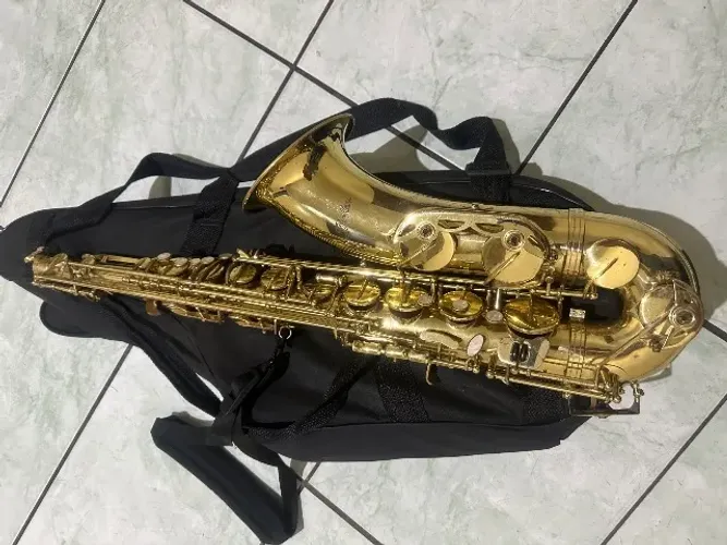 Saxofone tenor