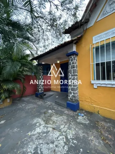 Casa Comercial para Locação em Niterói, Santa Rosa, 2 banheiros