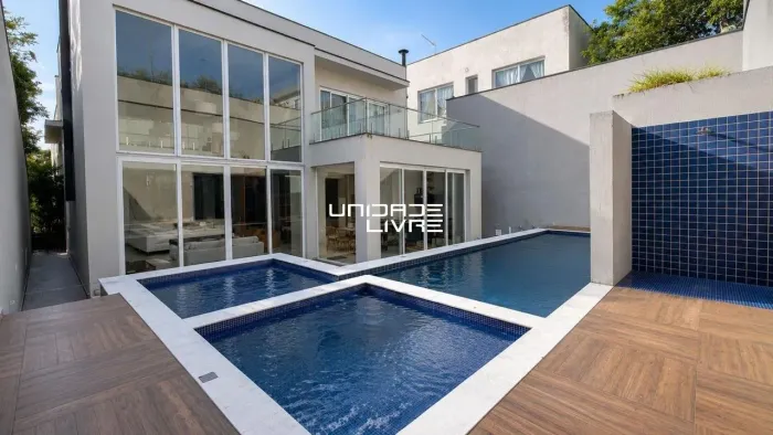 RESIDÊNCIA DE ALTO PADRÃO | 650 M² | 6 SUÍTES