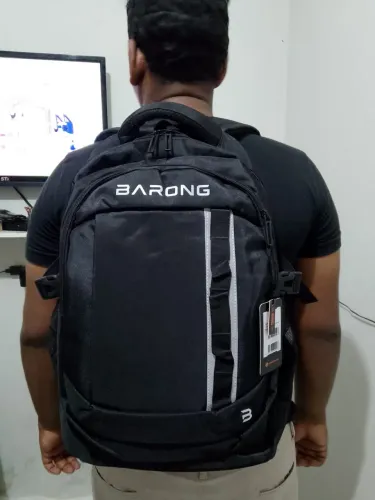 Bolsa Barong na etiqueta