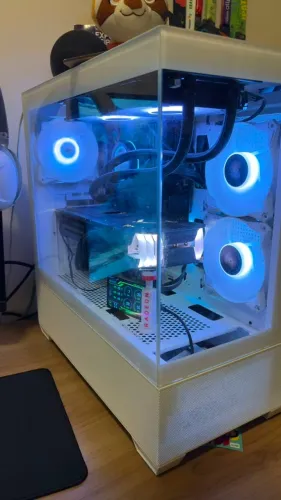 ? PC Gamer Alto Desempenho - Ryzen 5 5600G + RX 6700 XT Red Devil