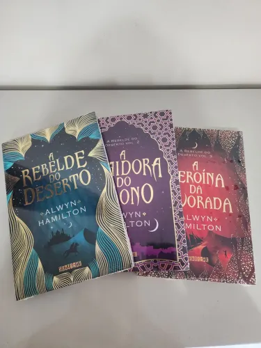 trilogia A Rebelde do Deserto lacrada