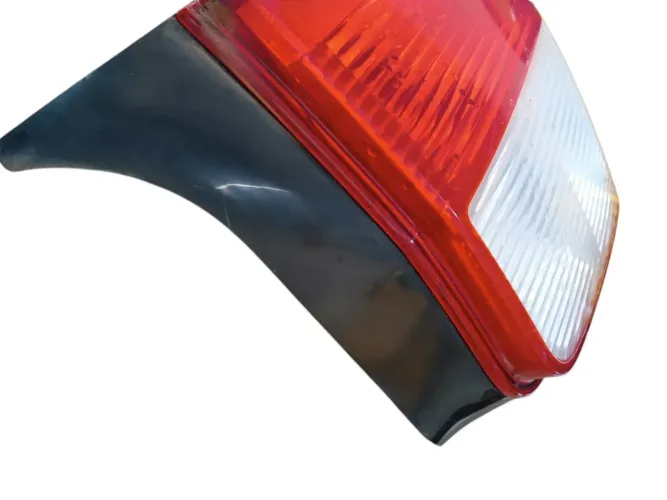 Lanterna Traseira Esquerda Fiat Uno 2008 2009 2010  Esquerdo/motorista