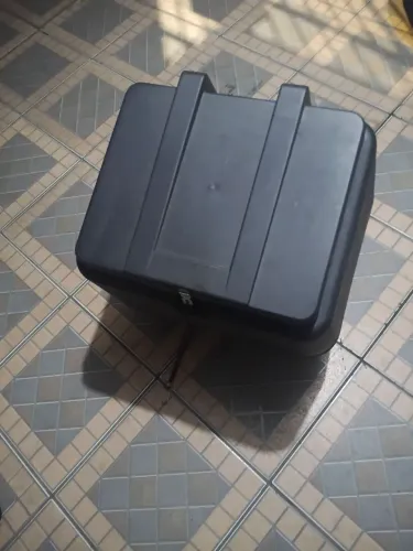 Baú 90 litros + Suporte