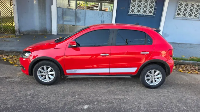 Volkswagen Gol Geração VI Track 1.0 8V MI Total Flex Mec. 4P 2015