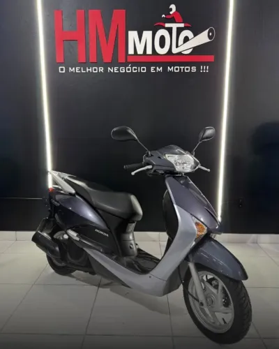 Honda LEAD 110 Automática 