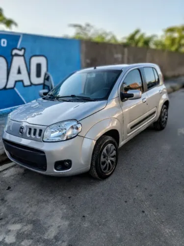 Fiat Uno Vivace Celeb. 1.0 EVO F.flex 8V 5P 2011