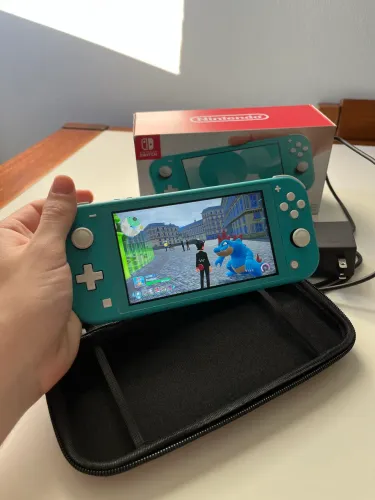 Nintendo Switch Lire (Pouquíssimo usado) com case e película na tela e com nota fiscal