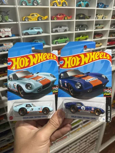Hot Wheels Gulf Shelby R$40,00 cada