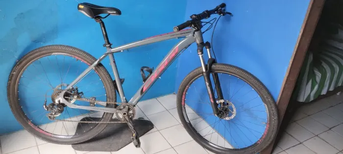 Bicicleta OGGI 29 quadro 19